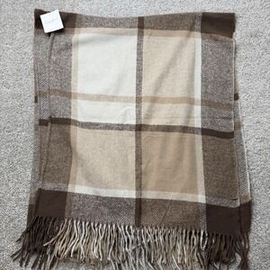 CopperBend Boutique Shawl Wrap Womens One Size Beige Plaid Soft Knit Fringe